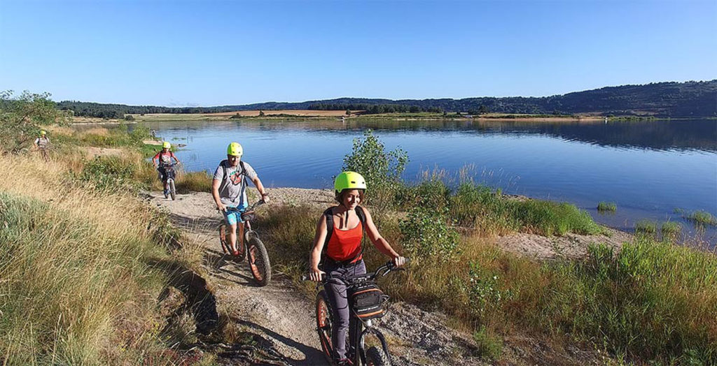 trotinnette electrique location langogne enfants vacances lac